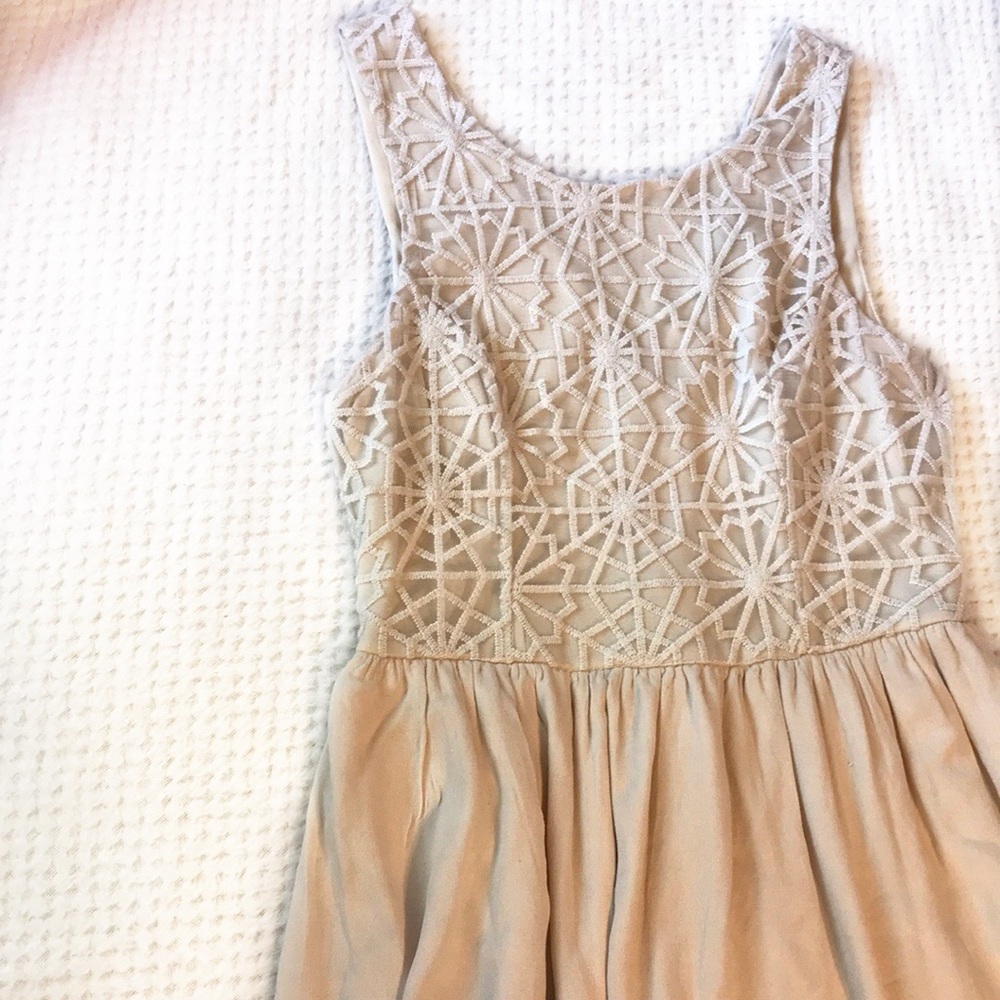 Francesca’s | Cream Lace High Low Dress Size L